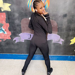 Meet your Posher, Tia leé